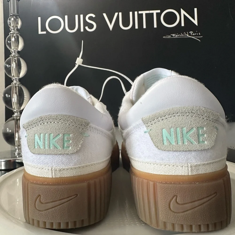 🆕Nike Court Legacy Lift sneakers
